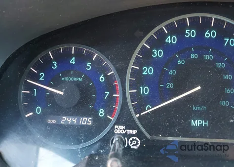 2008 Toyota Sienna Ce/Le z USA, uszkodzony, nr VIN 5TDZK23C28S161171